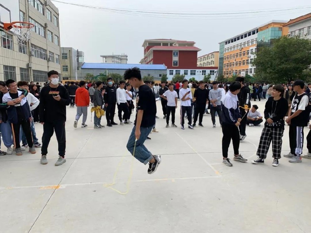 跳绳比赛
